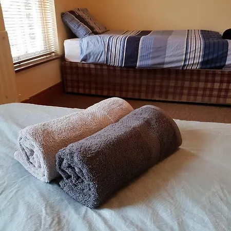 Kirwan Street Homestay *